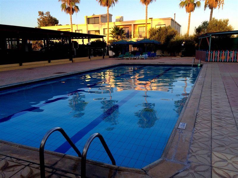 Carina Hotel Apartments Ayia Napa Exterior photo